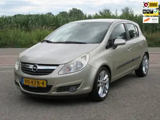 Opel Corsa 1.4-16V Cosmo