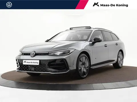 Volkswagen Passat Variant R-Line Edition 1.5 eHybrid 272 PK versn. DSG · Assistance Pakket Plus · Bl
