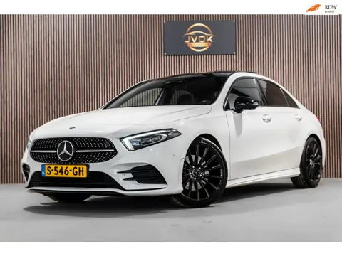 Mercedes-Benz A-klasse 220 Limo PANO LED SFEERVERLICHTING
