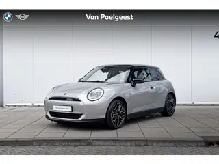 MINI 3-Deurs Cooper E Classic Pakket L / Harman Kardon / Head Up / Glazen Dak / Driving Assistant / 