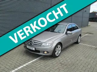 Mercedes-Benz C-klasse 180 K Avantgarde 124864 km dealeronderhouden in nieuwstaat zowel van binnen a