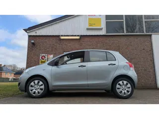 Toyota Yaris 1.0 VVTi Cool - airco - 1e eign.