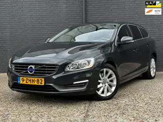 Volvo V60 1.6 D2 Kinetic PANO|TREKHAAK|NAVI|PDC