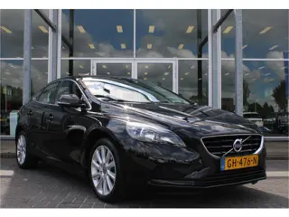 Volvo V40 T4 180PK Automaat Momentum | Org. NL | Trekhaak | PDC V+A | Climate control | 17" LMV | Bl