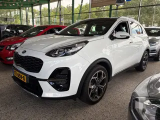 Kia Sportage 1.6 T-GDI GT-Line Handgeschakeld 177pk | Parkeersensoren vóór én achter | Stoel én stuu