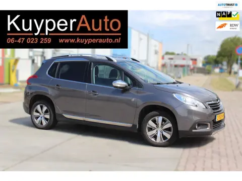 Peugeot 2008 1.2 PureTech Crossway 1e eig, alcantara -leder pano multimedia trekhaak