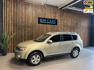 Mitsubishi Outlander 2.4 Inspire 2WD Airco,Trekhaak, PDC