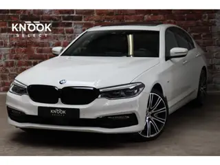 BMW 5-serie Sedan 530i High Executive Sport Line Automaat / Navigatiesysteem Professional / Schuif-/