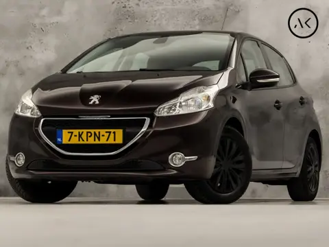 Peugeot 208 1.2 VTi Deluxe Sport (NAVIGATIE, CLIMATE, CRUISE, SPORTSTOELEN, PARKEERSENSOREN, NIEUWST