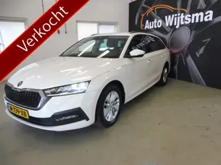 Škoda Octavia Combi 1.5 e-TSI Business Edition Trekhaak | Cruise | LED | Privacyglas | LMV 16"| NL a