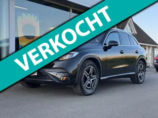 Mercedes-Benz GLC-klasse 200 4MATIC AMG Line automaat , elektrische trekhaak Panorama schuifdak, Dis
