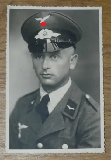 Fotopostkaart van een Luftwaffe Flieger, Jager (soldaat).