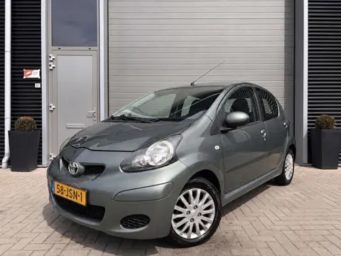 Toyota Aygo 1.0-12V Aspiration Green