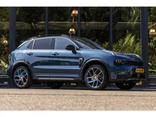 Lynk & Co 01 1.5 (bj 2022, automaat)