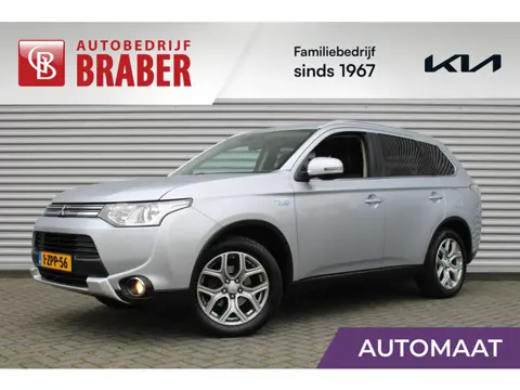Mitsubishi Outlander 2.0 PHEV Business Edition X-Line | Navi | Clima | Camera | Trekhaak | Keyless |