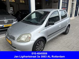 Toyota Yaris 1.3-16V VVT-i Luna NAP/APK 02-2027/5 DEURS