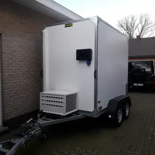 gesloten aanhangwagen frigo