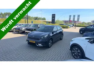 Kia Niro 1.6 GDi Hybrid DynamicLine (bj 2017, automaat)