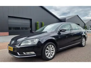 Volkswagen Passat 1.4 TSI Highline BlueMotion PSENSOR CRUISE 2 X SLEUTELS