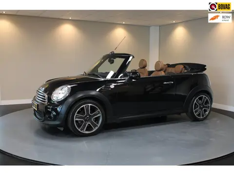 Mini Cabrio 1.6 Cooper *Prachtig interieur!* Leer|Stoelverw.|Navi|Cruise|Climate|PDC|Sfeerverlichtin