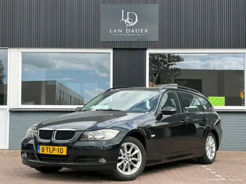 BMW 3-serie Touring 320i High Executive / Automaat / Leder / Panorama