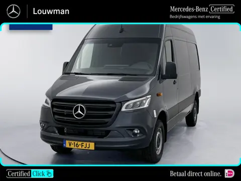 Mercedes-Benz Sprinter 319 CDI L2H2 Distronic 3500kg Trekhaak 360°camera Led Navigatie N1-registrati