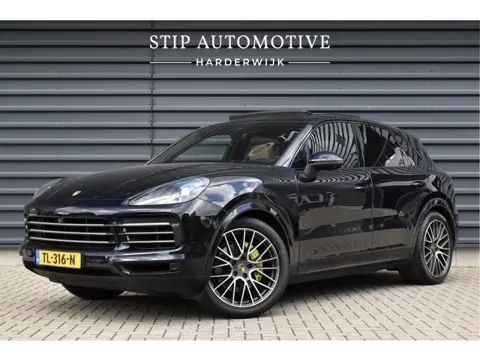 Porsche Cayenne 3.0 E-Hybrid 462pk Sport Chrono | Pano | Trekhaak | 360 Camera | Bose | Stuurverwarm