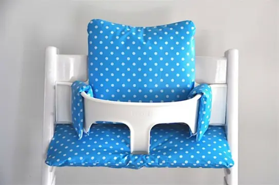 Stokke trip trap stoelverkleiner kussen "aqua polkadot