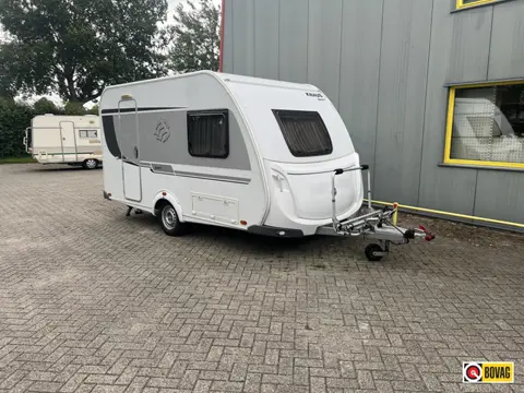 Knaus Sport 400 LB Luifel, fietsenrek