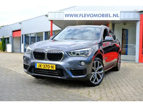 BMW X1 SDrive20i Centennial High Executive Aut. *66.250km!* Pano|Leder|HUD|LMV