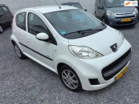 Peugeot 107 1.0-12V Millesim 200 5 deurs Airco