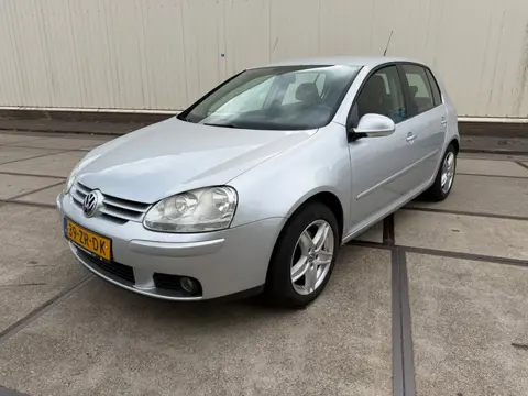 Volkswagen Golf 1.6 Trendline