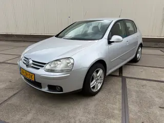 Volkswagen Golf 1.6 Trendline
