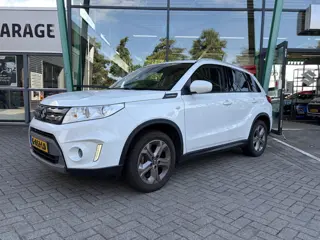 Suzuki Vitara 1.6 Exclusive Handgeschakeld 120pk | Dealer onderhouden | Voorstoelen verwarmd | Trekh