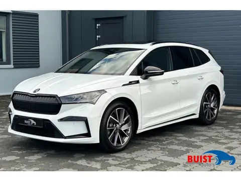 Škoda Enyaq iV 60 Sportline PANO LED KEYLESS 20" (bj 2022)