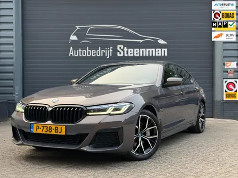 BMW 5-serie 520e Business Ed. M pakket | Laser | Elek. Trekhaak