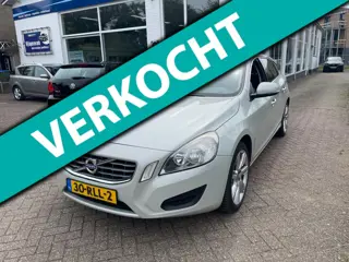 Volvo V60 1.6 T4 Momentum