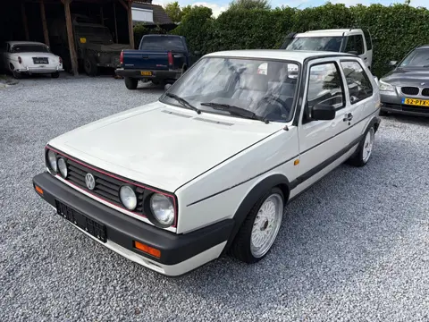 Volkswagen Golf 1.6 GTD