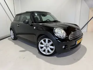 MINI Mini 1.4 One Salt. Half leer,Panoramadak,17". Aub goed lezen!