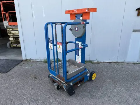 JLG Pecolift masthoogwerker (bj 2013)