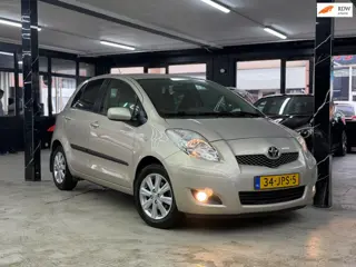 Toyota Yaris 1.3 VVTi Executive Automaat | Airco | Keyless entry