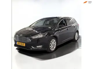 Ford Focus Wagon 1.0 Titanium parkeersensoren NAVI AIRCO