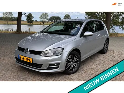 Volkswagen Golf 1.2 TSI Highline AUTOMAAT NAVI CRUISE PDC STOELVERWARMING