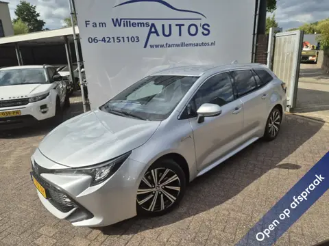 Toyota Corolla Touring Sports 2.0 Hybrid Bns Plus
