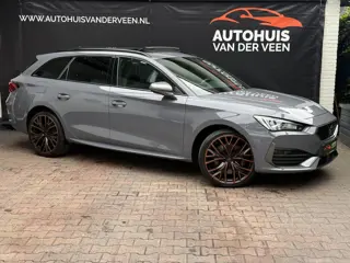 CUPRA Leon Sportstourer 1.4 e-Hybrid VZ Copper Edition, ACC/Camera/Pano/19 Inch/Etc!