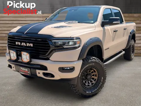 Dodge RAM 1500 5.7 V8 4x4 Crew Cab ,TAUPE , VERHOOGD , GT , ENIGSTE IN NEDERLAND TANK PAINT