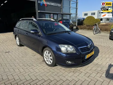 Toyota Avensis Wagon 1.8 VVTi Luna