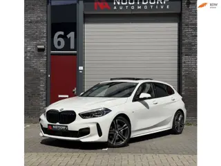 BMW 1-serie 118i Business Edition Plus/M/PANO/KUIP/HuD/CAMERA /VOL