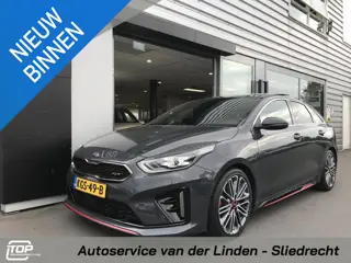 Kia ProCeed 1.6 GT Panoramadak / verwarmde voorruit 204pk