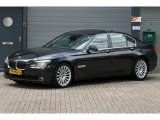 BMW 7-serie 750i High Executive - Lees Tekst !!